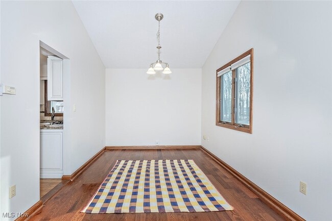 Building Photo - 6235 Sunnywood Dr