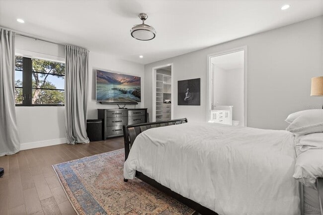 Building Photo - 1049 N Kentucky Ave