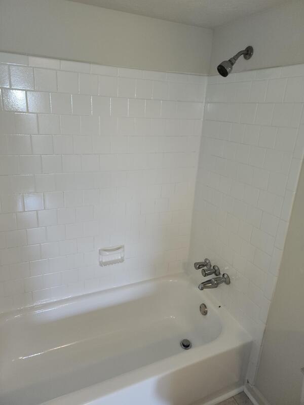 Building Photo - 3250 Strawberry Ln