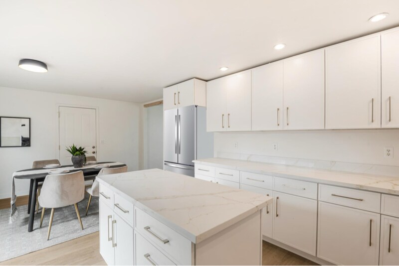 Building Photo - 9111 NE 73rd St