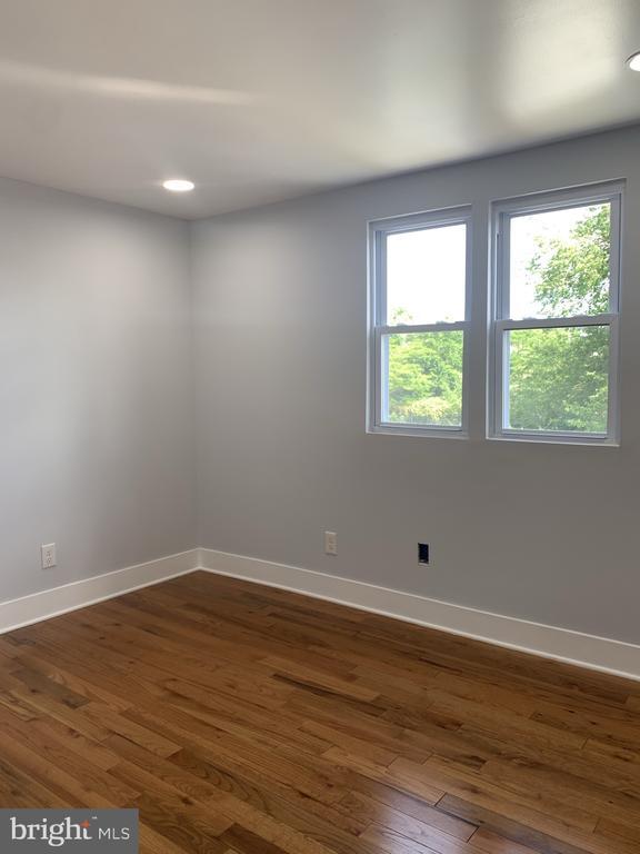 Building Photo - 3711 Richmond St