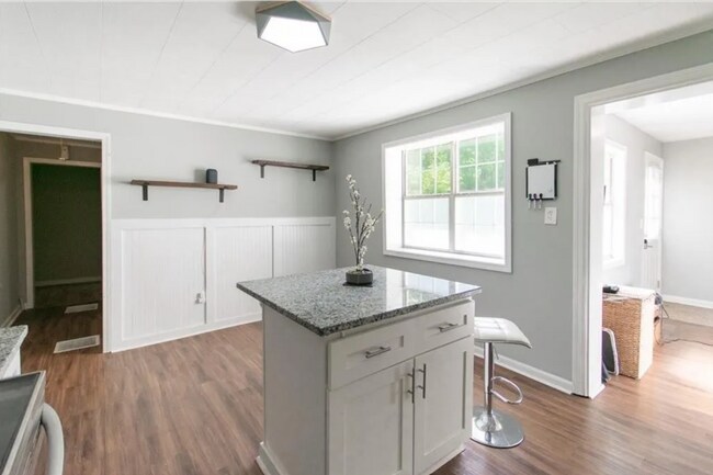 Kitchen - 418 Bolijeri Blvd