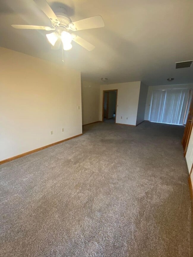 Building Photo - 14209 W Katriene Dr