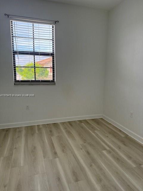 Building Photo - 9309 W 32nd Ln