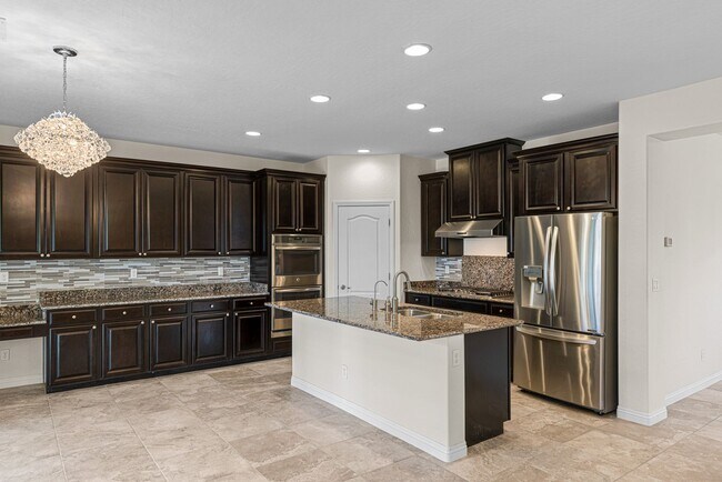 Building Photo - Beautiful West Vegas Home With Next Gen Suite