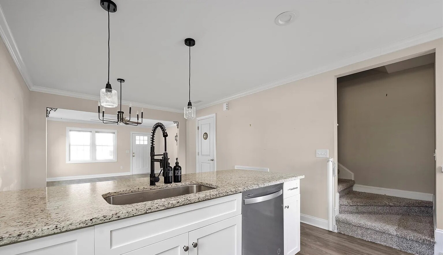 Building Photo - 3965 Hemingway Dr