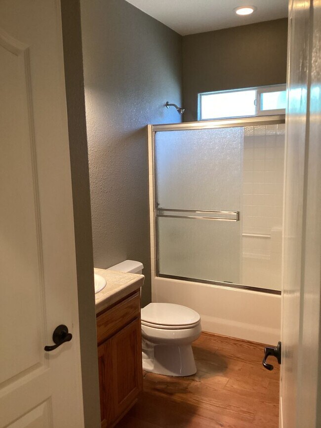 Building Photo - NOW AVAILABLE!! BEAUTIFUL GUSTINE HOME LOCATED IN GATED COMMUNITY