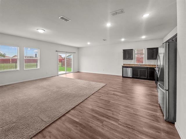 Building Photo - 1820 Wolf Run