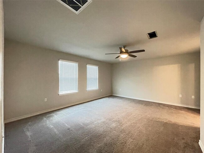 Building Photo - 1602 Jacey Way