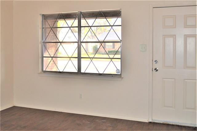 Building Photo - 2717 Foxcroft Cir