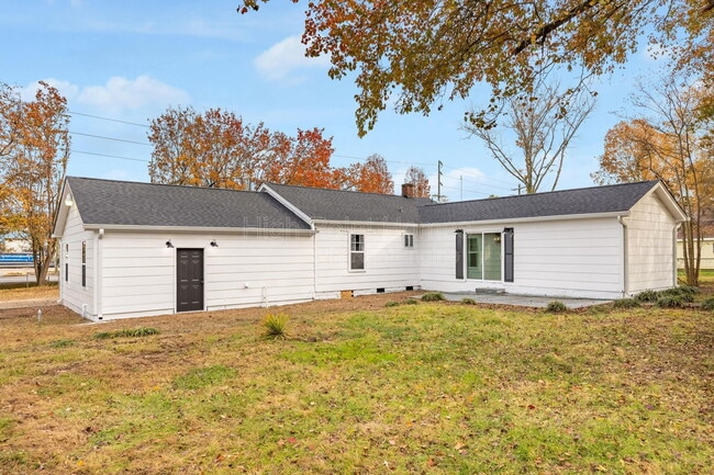 Building Photo - 1531 Wilson Rd