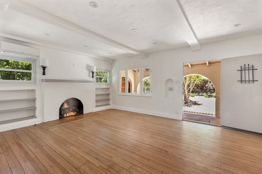 Living Room - 11491 Sunshine Ter