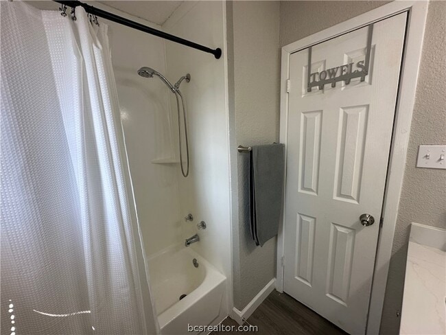 Building Photo - 1222 Georgia St