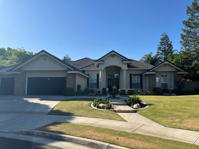 Primary Photo - Gated Grand Island Home!