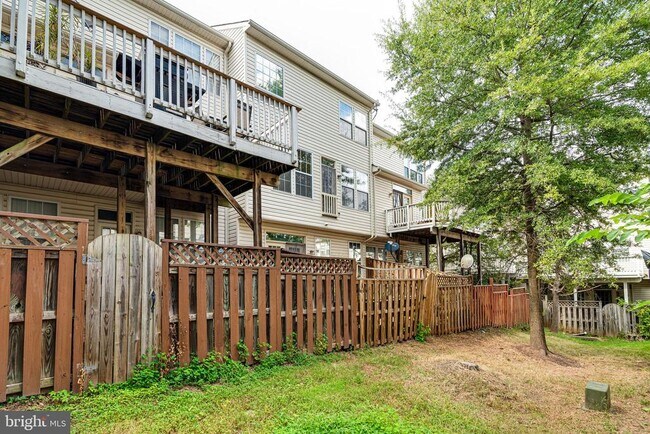 Building Photo - 4147 Presgraves Ct