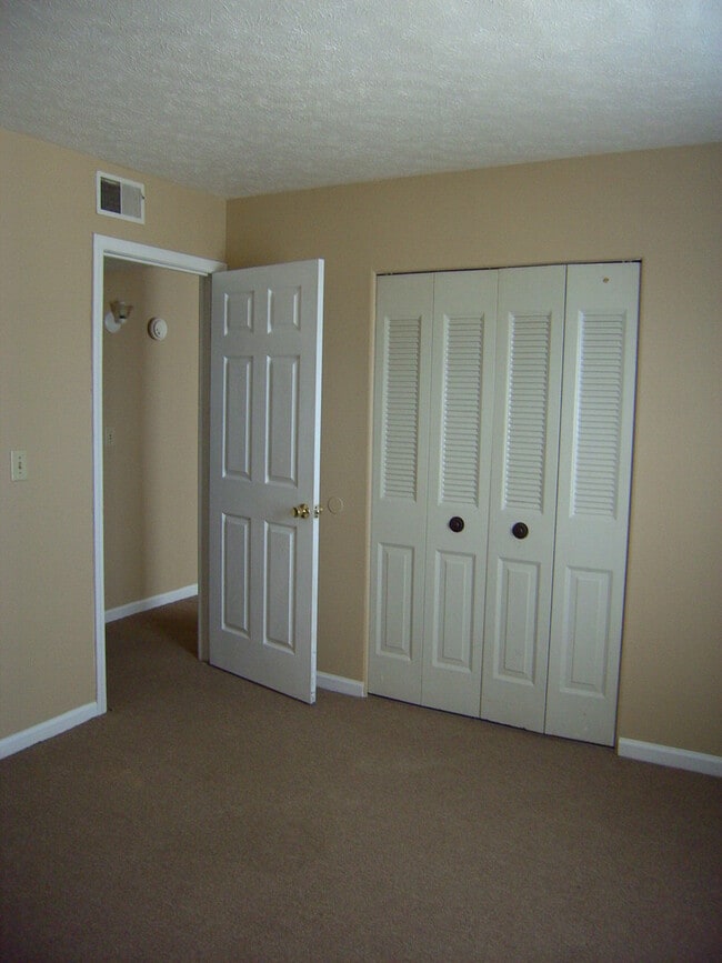 Building Photo - 409 Shelby Ave
