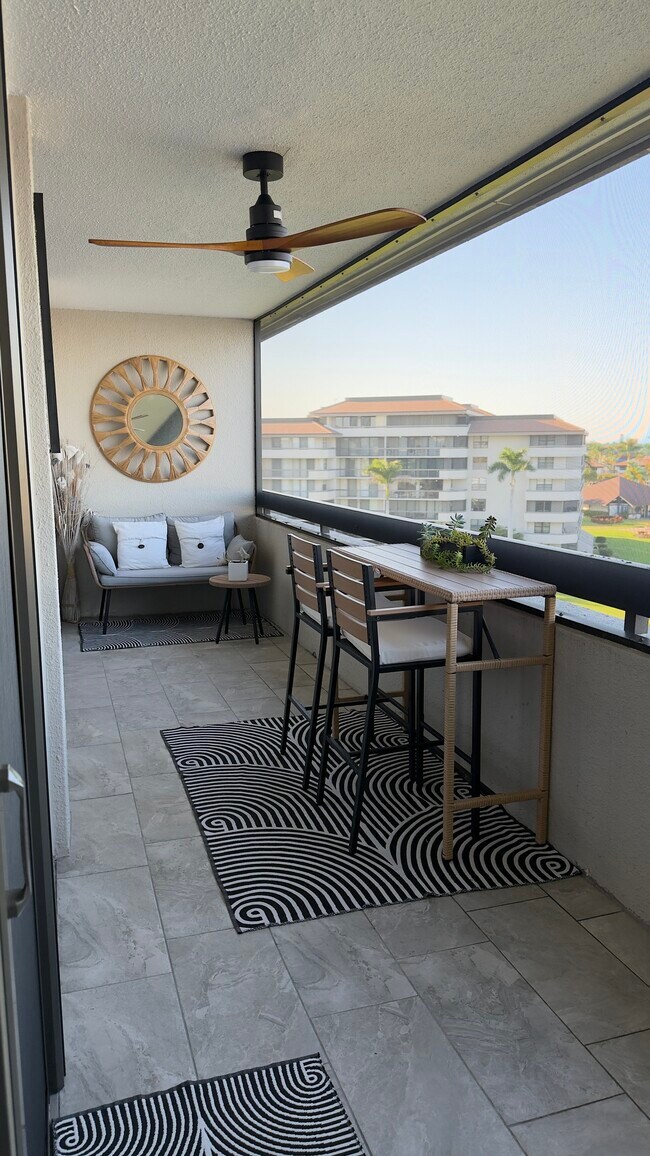 Building Photo - 651 Seaview Ct