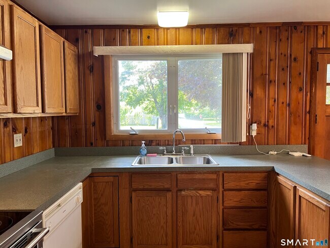 Building Photo - 34 Corsino Ave