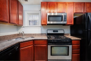 Building Photo - 6345 N Washtenaw Ave