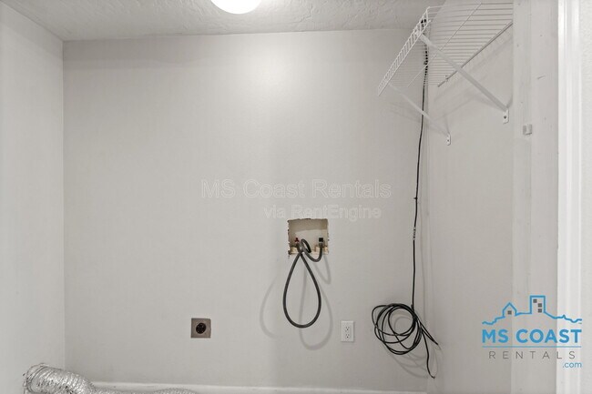 Building Photo - 5910 Chicopee Trce