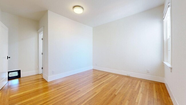 Building Photo - 1608 Balboa St