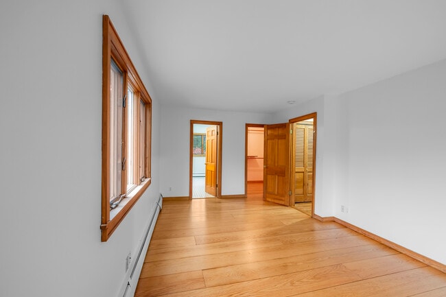 Building Photo - 14 Clearview Terrace