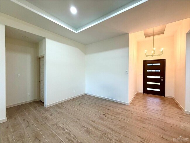 Building Photo - 22 La Laguna Rd
