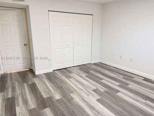 Building Photo - 5045 Wiles Rd