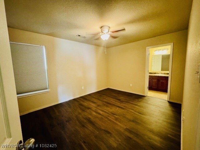 Building Photo - 6601 Huntington Ct