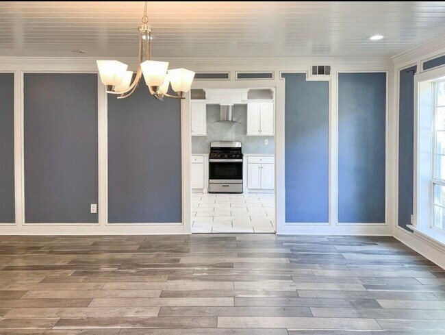 Building Photo - 17715 Loring Ln