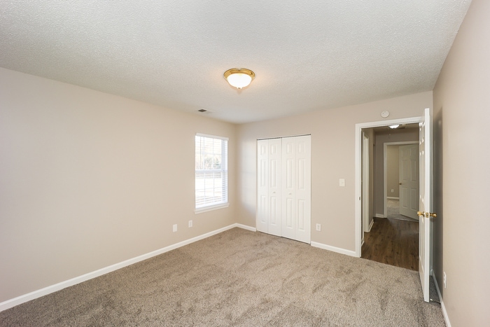 Building Photo - 7520 Old Chapel