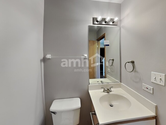 Building Photo - 2269 Jason Dr