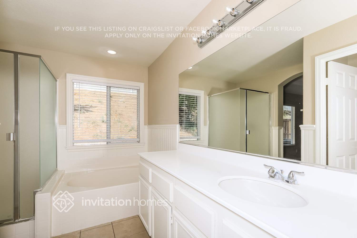 Building Photo - 25354 Silverwood Ln