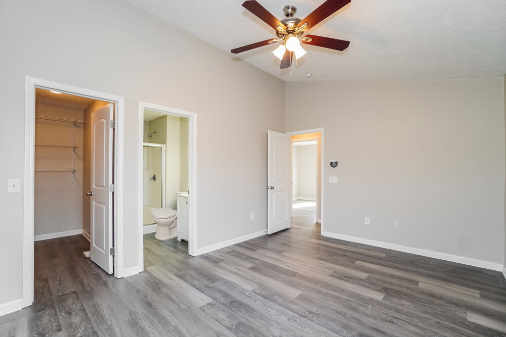 Building Photo - 255 Whitewater Ct