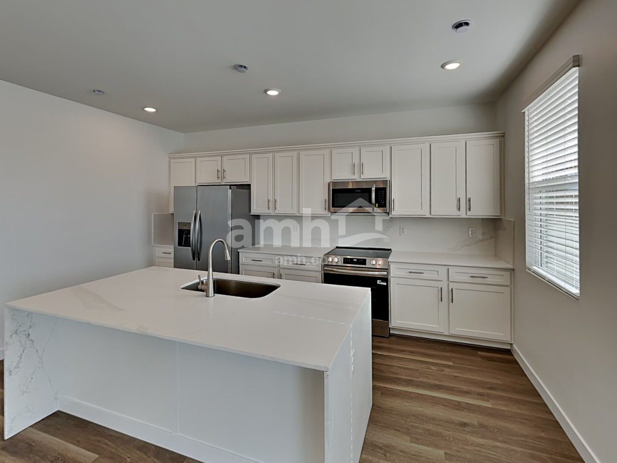 Building Photo - 9543 E Friedel Dr