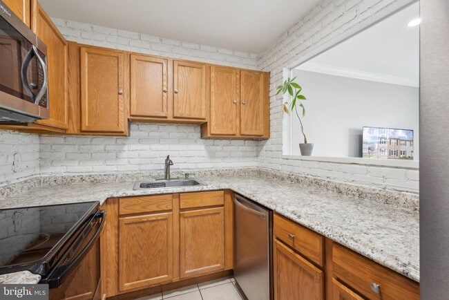 Building Photo - 9490 Mooregate Ct