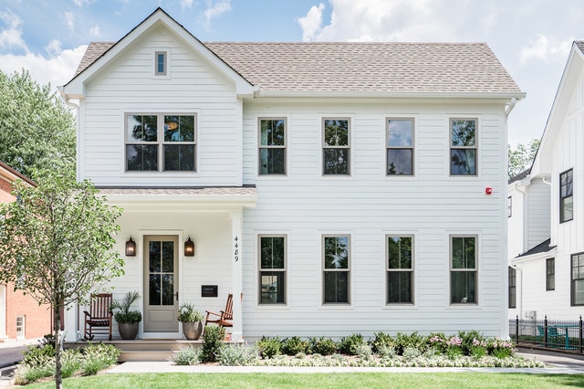 Primary Photo - 4489 Central Ave