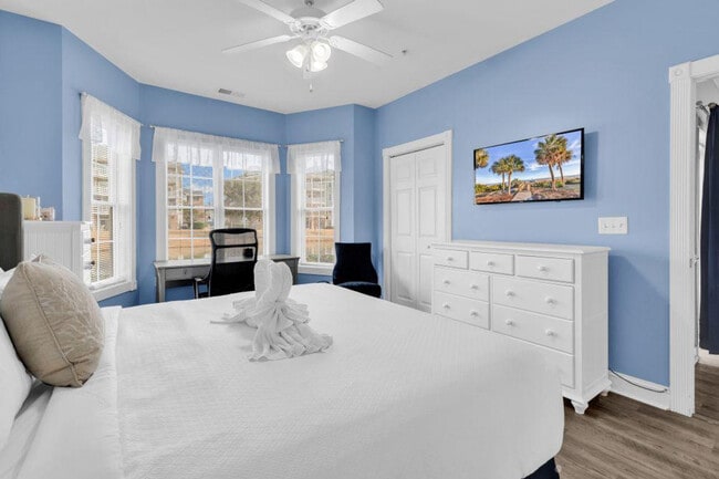 Building Photo - 4879 Luster Leaf Cir