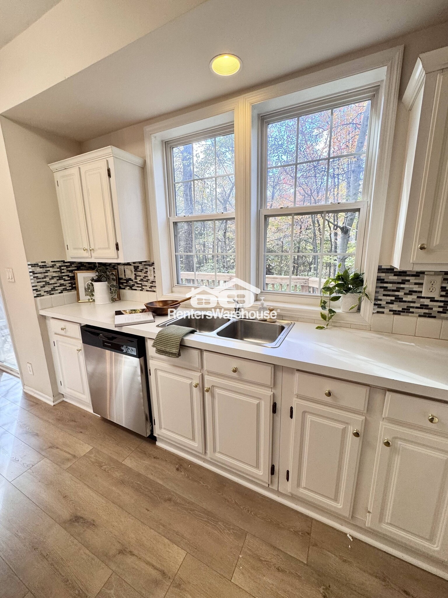 Building Photo - 7614 Bluff Point Ln