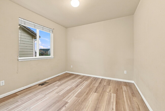 Building Photo - $3,245.95 with $300 Off The First Month's Rent, 5 Beds - 3.5 Baths, Single Family Home in Parker ...