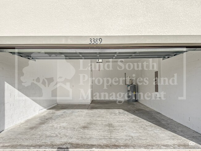 Building Photo - 3389 Cup Dr