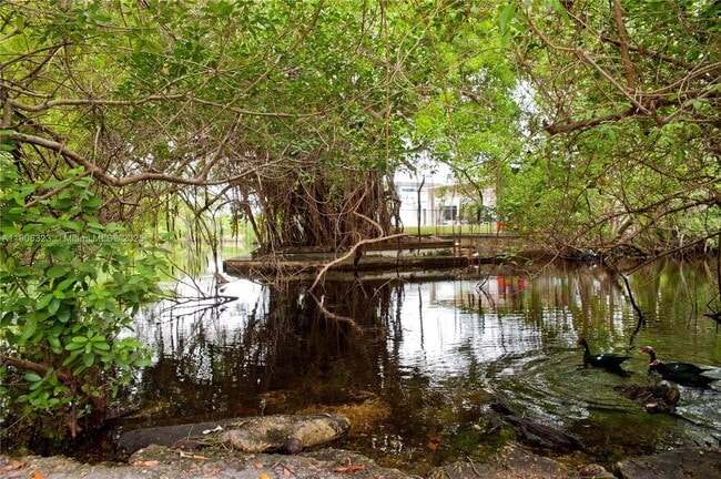 Building Photo - 19216 NE 25th Ave