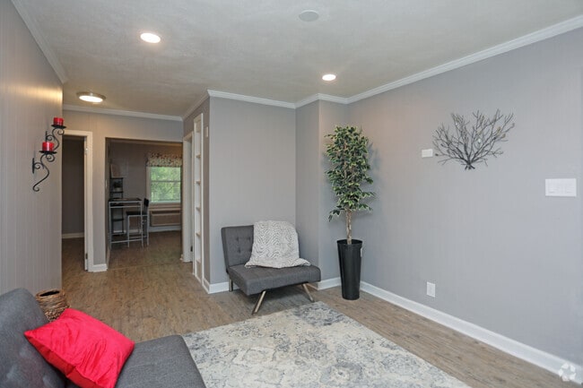 Building Photo - Sterling Pointe