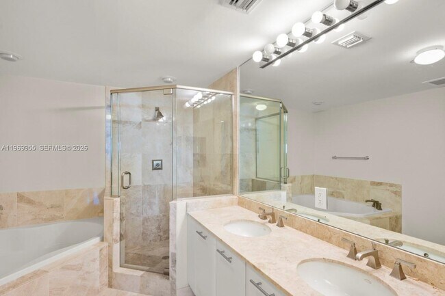 Building Photo - 510 NW 84th Ave