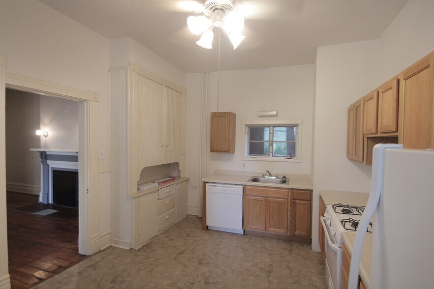 Building Photo - 605 Mifflin Ave