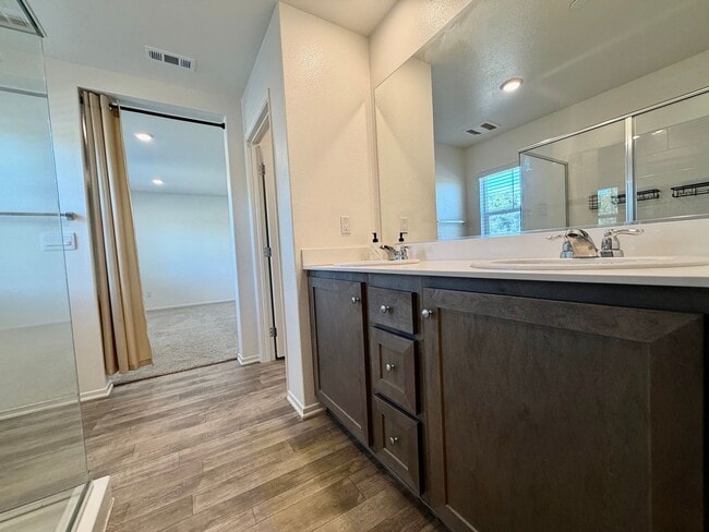 Building Photo - Stylish 4-Bedroom Solar Home Near Community Park