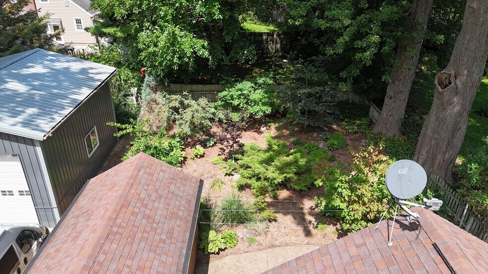 Building Photo - 530 Spruce St