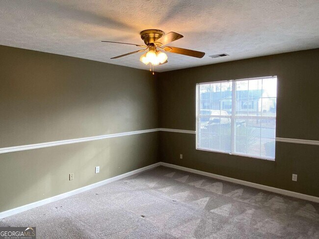 Building Photo - 6153 Lauren Ln