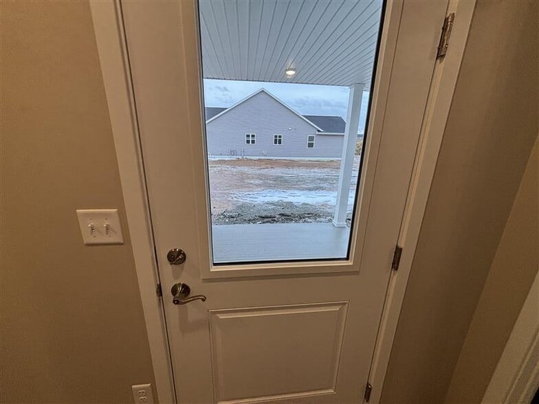 Building Photo - 352 Rising Star Ln