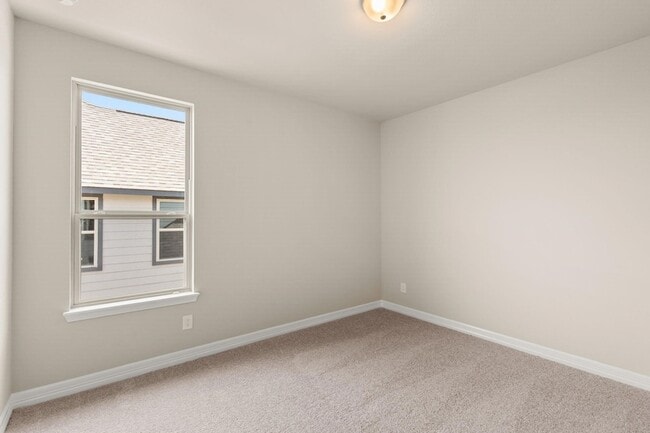 Building Photo - 27302 Blue Sand Dr